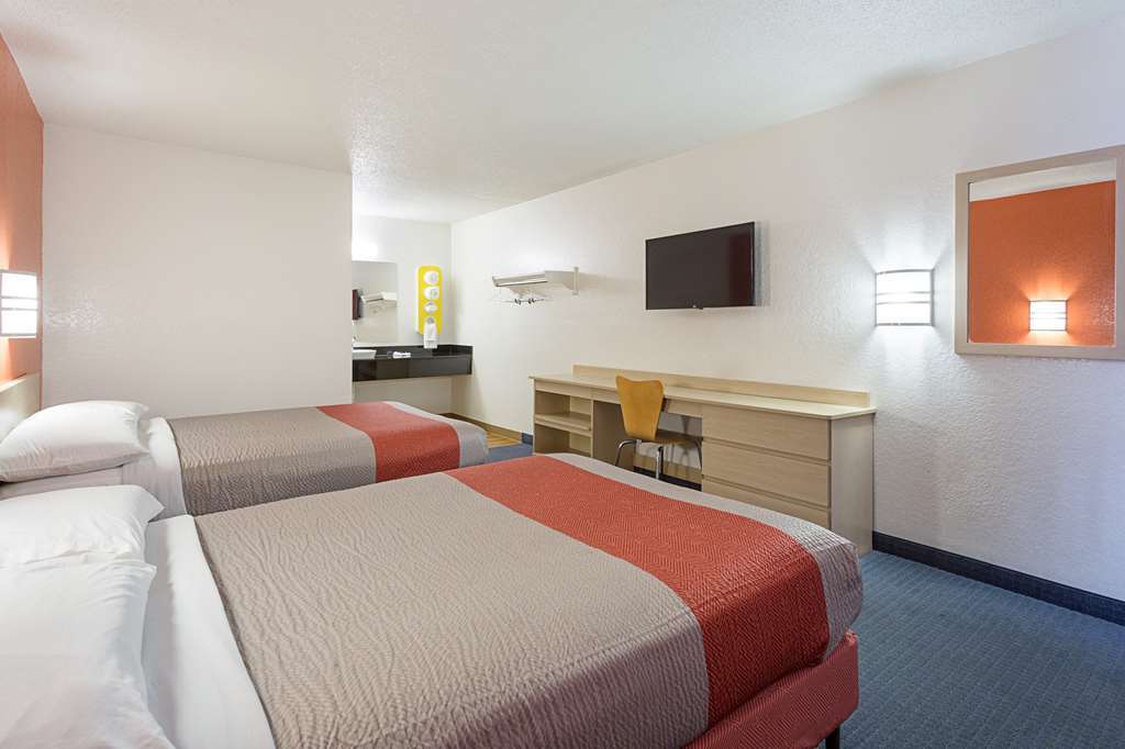 Motel 6-North Palm Springs, Ca - North Room photo